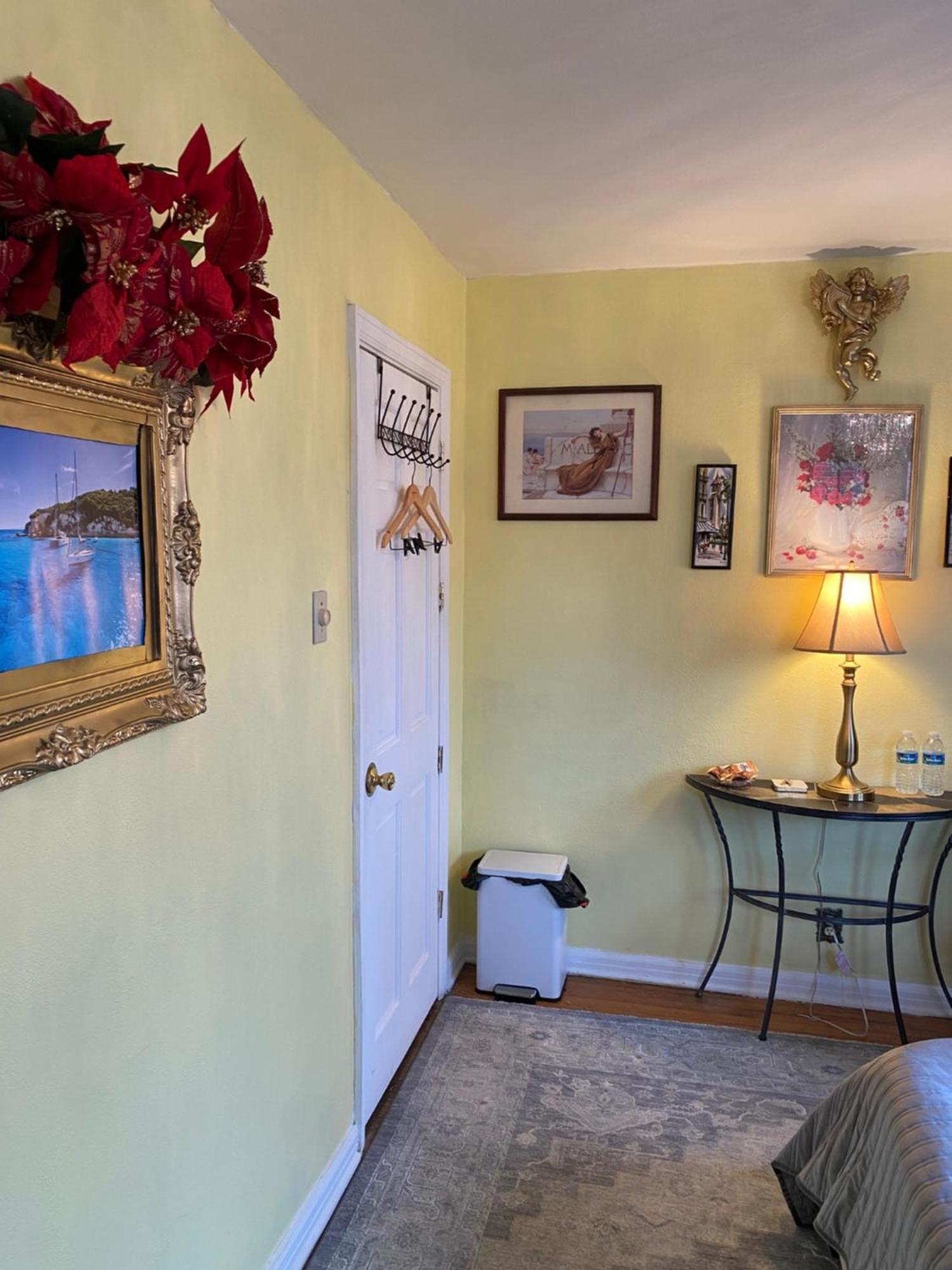 Cozy Room Near Airport & Highway Saint Louis Exterior photo