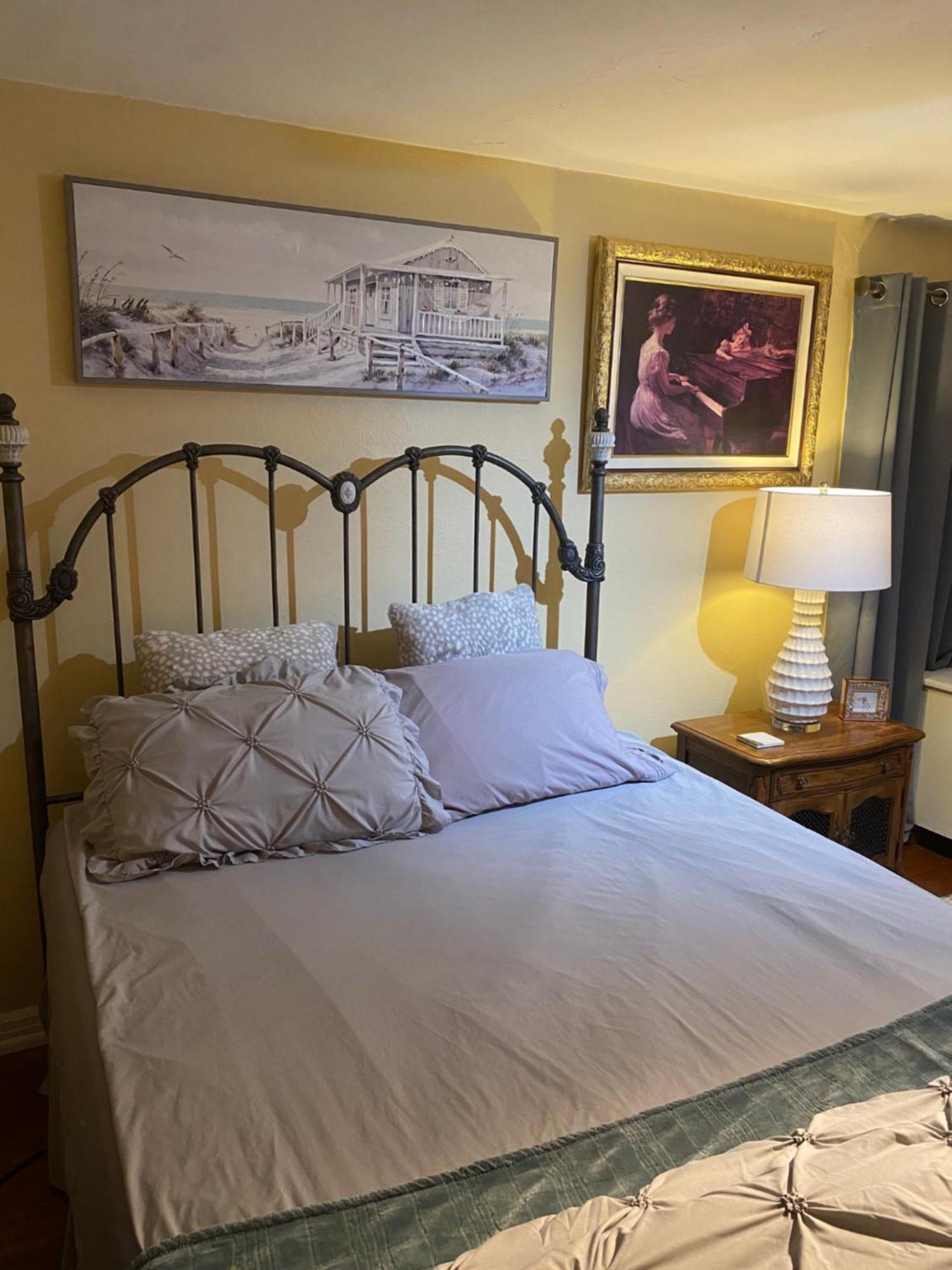 Cozy Room Near Airport & Highway Saint Louis Room photo