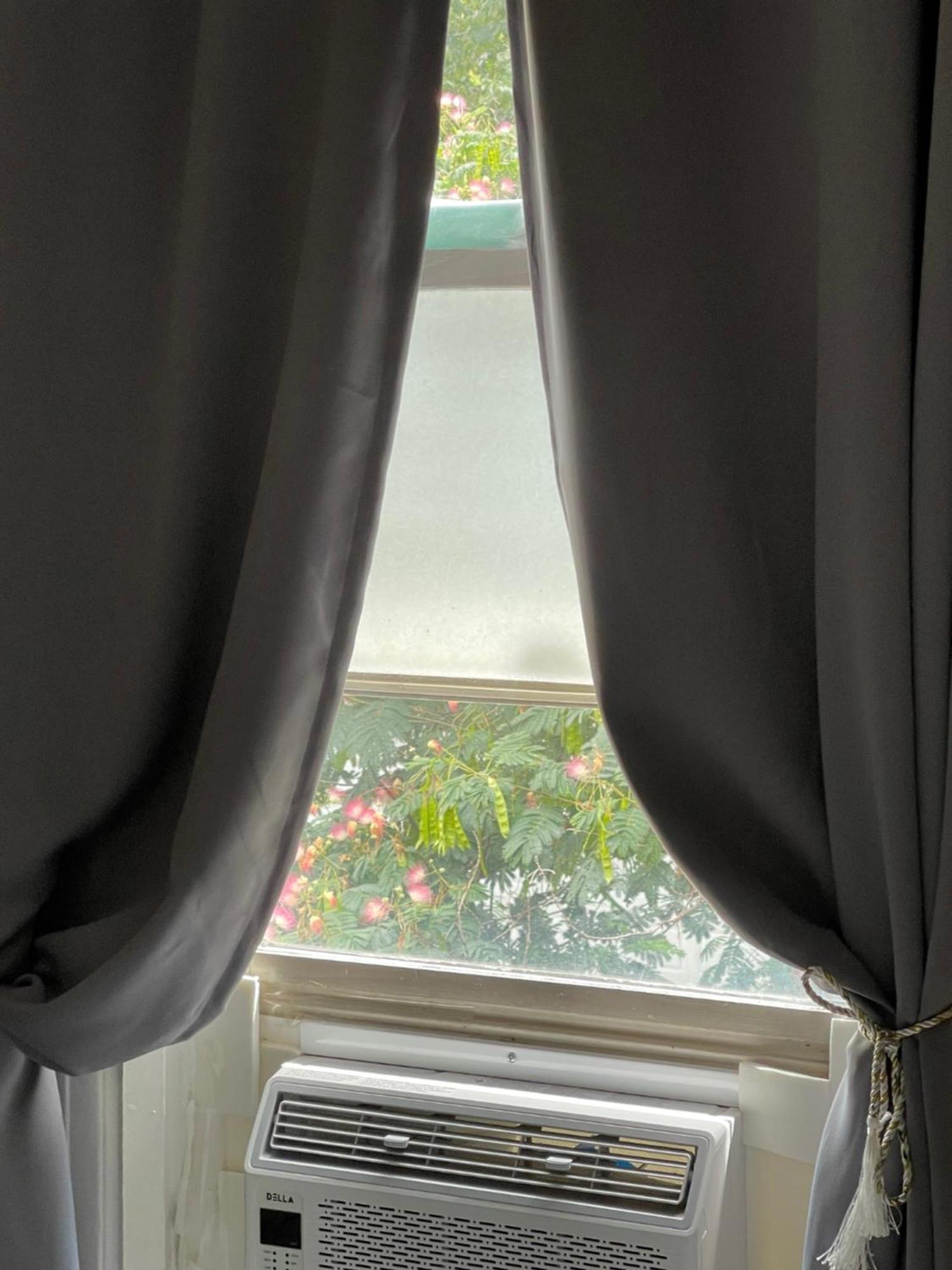 Cozy Room Near Airport & Highway Saint Louis Room photo